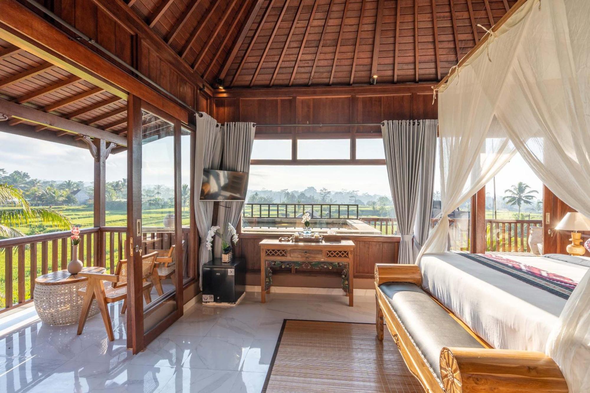 Barong Bali 4*