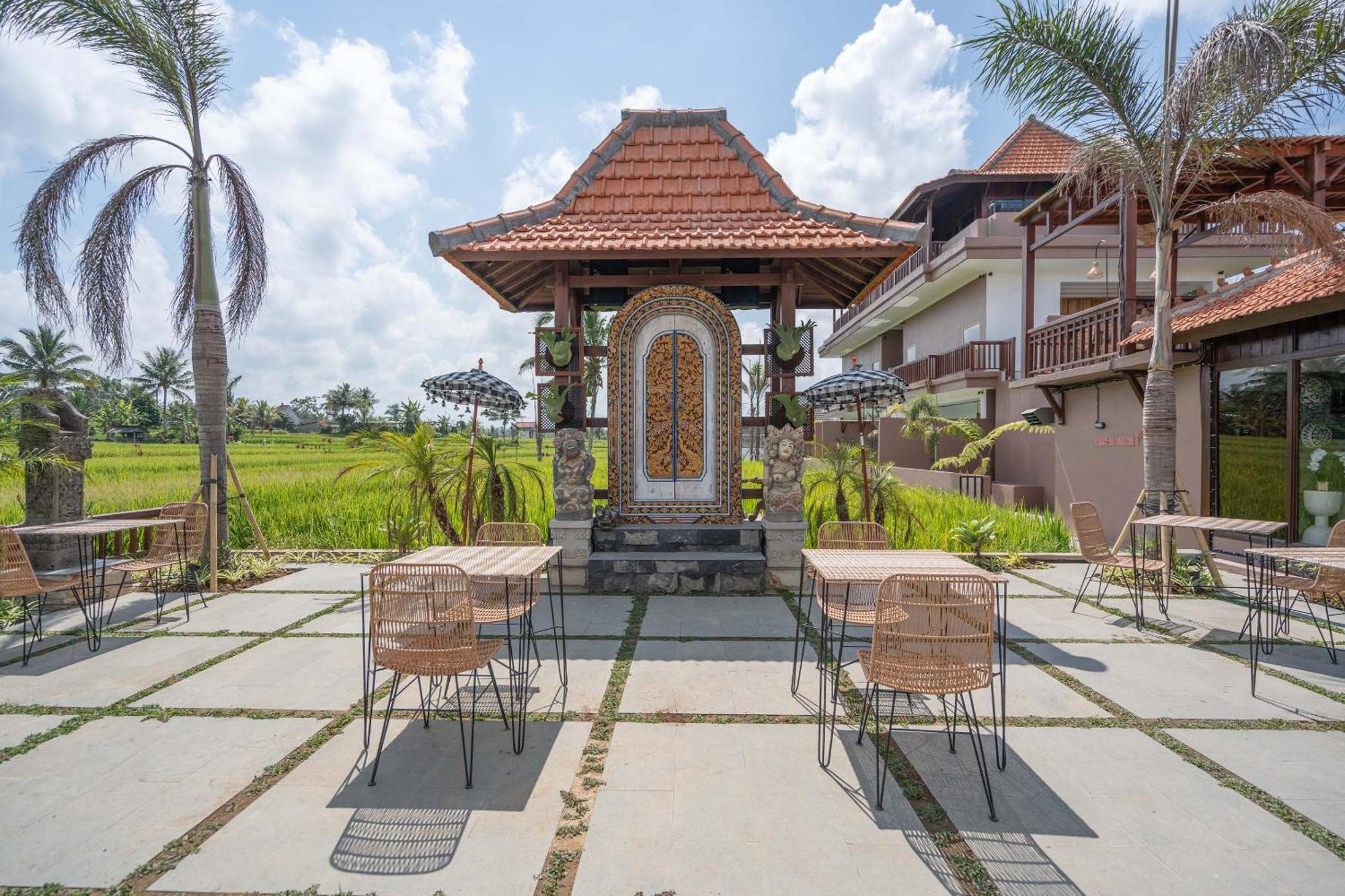 Barong Bali Hotel 4*
